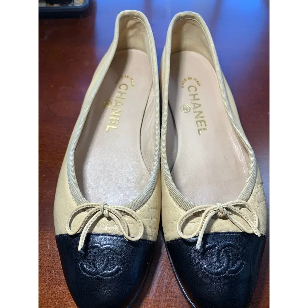 Authentic Chanel Lambskin Leather Ballet Flats EU 36 Two Tone Beige Black CC Tan